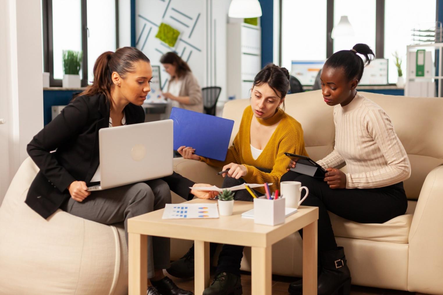 Financial consultation meeting